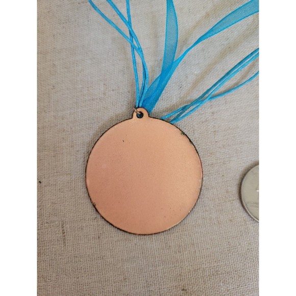 Vintage Winter Scene Birds MCM Enamel on Copper Pendant Large Disk - Picture 3 of 6